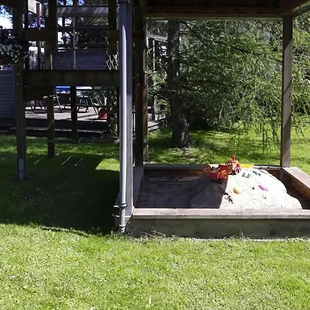 Holiday In Katzowwith Garden *